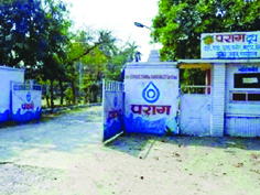 बलिया के पराग डेयरी में स्टाफ और अन्य संसाधनों का बुरा हाल