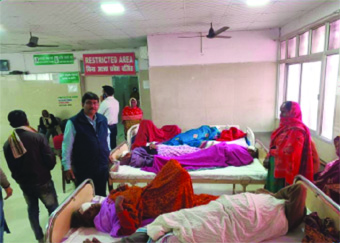 चोलापुर के 52 लोगों का डीडीयू में हुआ निशुल्क मोतियाबिंद ऑपरेशन