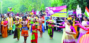 बीएचयू स्थापना दिवस पर निकाली गई भव्य शोभायात्रा