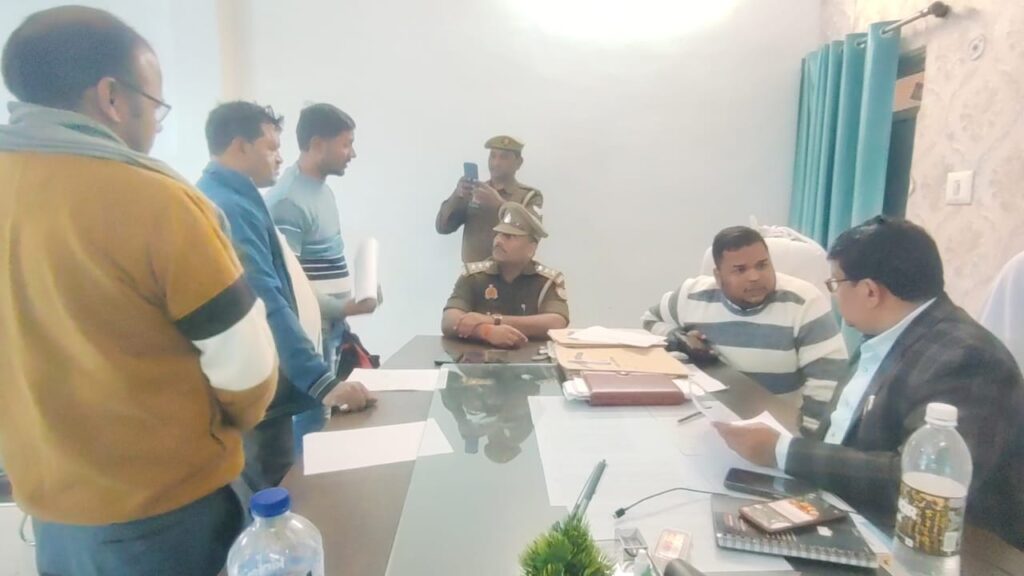  बलिया कोतवाली में समाधान दिवस का आयोजन