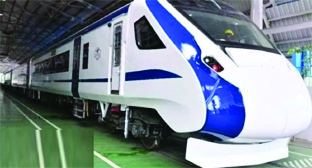 वाराणसी को मिल सकती है दो और वंदेभारत एक्सप्रेस, इन शहरों के लिए दिखाई जा सकती है हरी झंडी