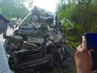 बिहार के खगड़िया में सड़क हादसा, सात की मौत बिहार के खगड़िया में सड़क हादसा, सात की मौत