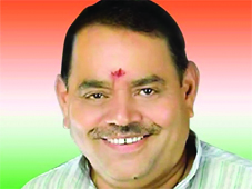 डा0 राजेश मिश्रा के स्वागत करने पर पदाधिकारी निष्कासित