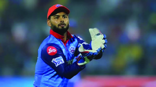 IPL 2024: बीसीसीआई ने फैंस को दी गुड न्यूज, ऋषभ पंत आईपीएल के लिए फिट, दो तूफानी गेंदबाज बाहर