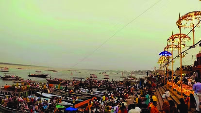 गंगा आरती के दौरान नहीं चलेंगी छोटी नावें, पर्यटकों की सुरक्षा के मद्देनजर फैसला 