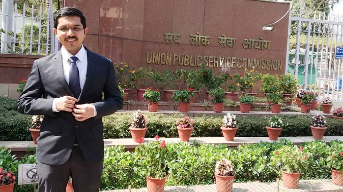 UPSC Result: शाश्वत ने बढ़ाया काशी का गौरव, संघ लोक सेवा आयोग की परीक्षा में मिली 121वीं रैंक
