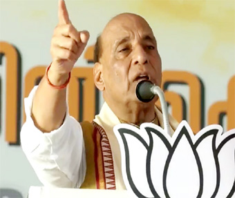 भारत के विकास को देखकर पाकिस्तान के कब्जे वाले कश्मीर के लोग हमारे साथ रहने की मांग करेंगे : राजनाथ सिंह