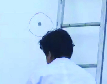 सलमान के घर के बाहर चली गोली, जांच में जुटी पुलिस,प्रशंसकों में आक्रोश सलमान के घर के बाहर चली गोली, जांच में जुटी पुलिस,प्रशंसकों में आक्रोश