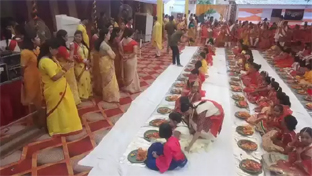 नवरात्र अष्टमी पर पूजी गईं देवी स्वरूपा कन्याएं, गोपी राधा स्कूल में सांस्कृतिक कार्यक्रमों से बच्चों ने मोहा मन