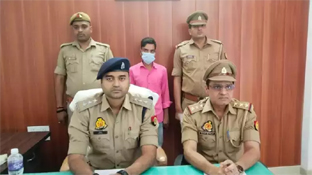  शातिर चोर चढ़ा पुलिस के हत्थे, 19 मोबाइल, नेक बैंड, स्पीकर समेत अन्य उपकऱण बरामद 