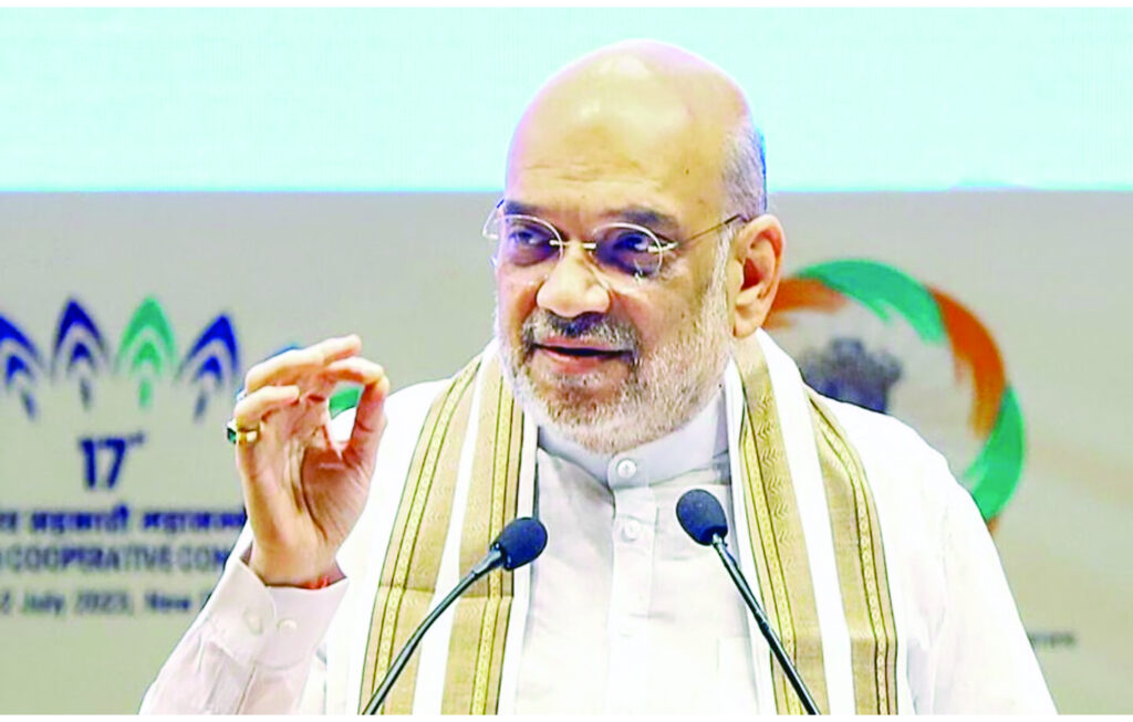 जातियों में फिर बांटने की कोशिश में है सपा-कांग्रेस- शाह जातियों में फिर बांटने की कोशिश में है सपा-कांग्रेस- शाह
