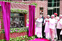 किताबें भले ही जल जाएं ज्ञान नहीं मिटता-मोदी